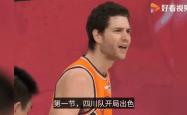 申花场边指挥情绪激动，格列兹曼队员怒摔水瓶