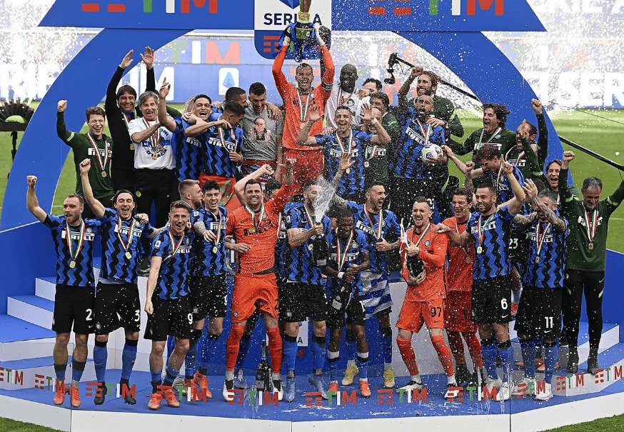 欧冠历史全胜夺冠的球队